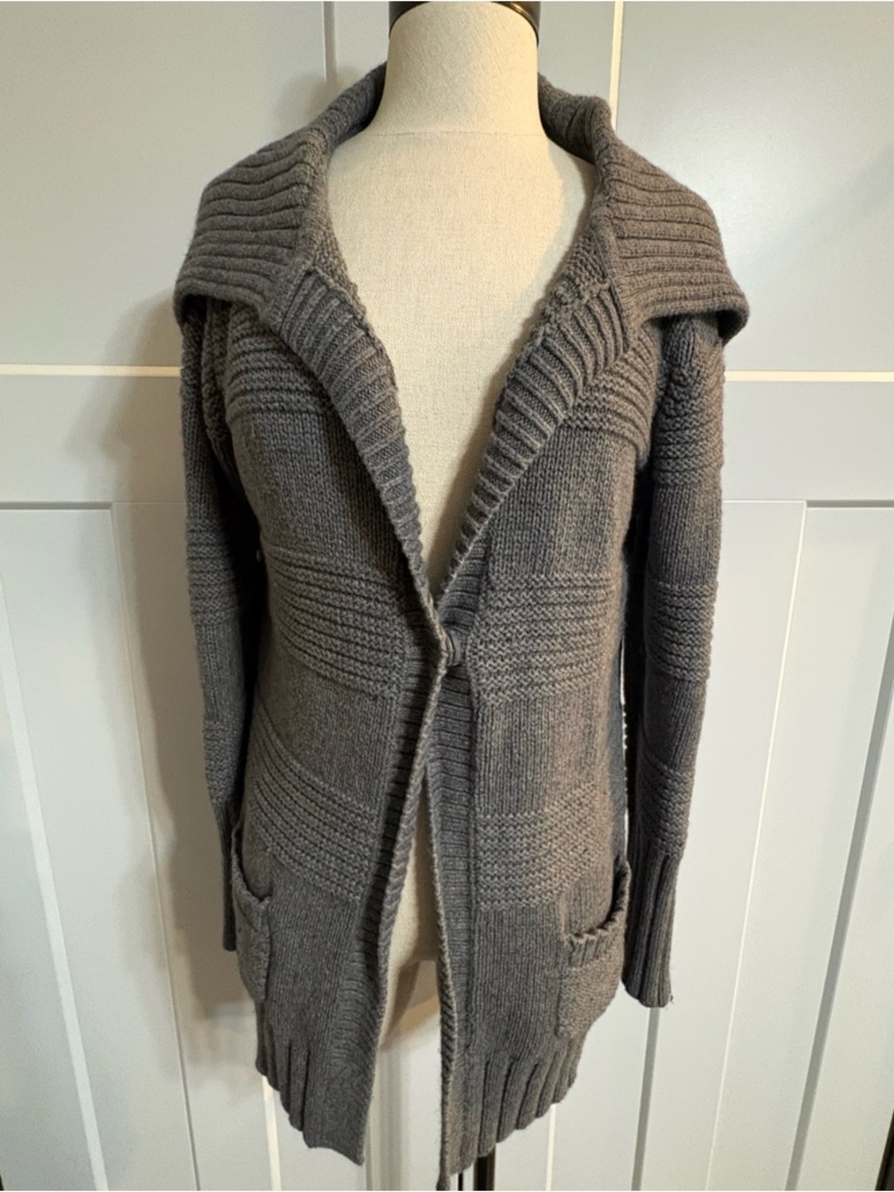 American Eagle Cardigan Sweater - Large